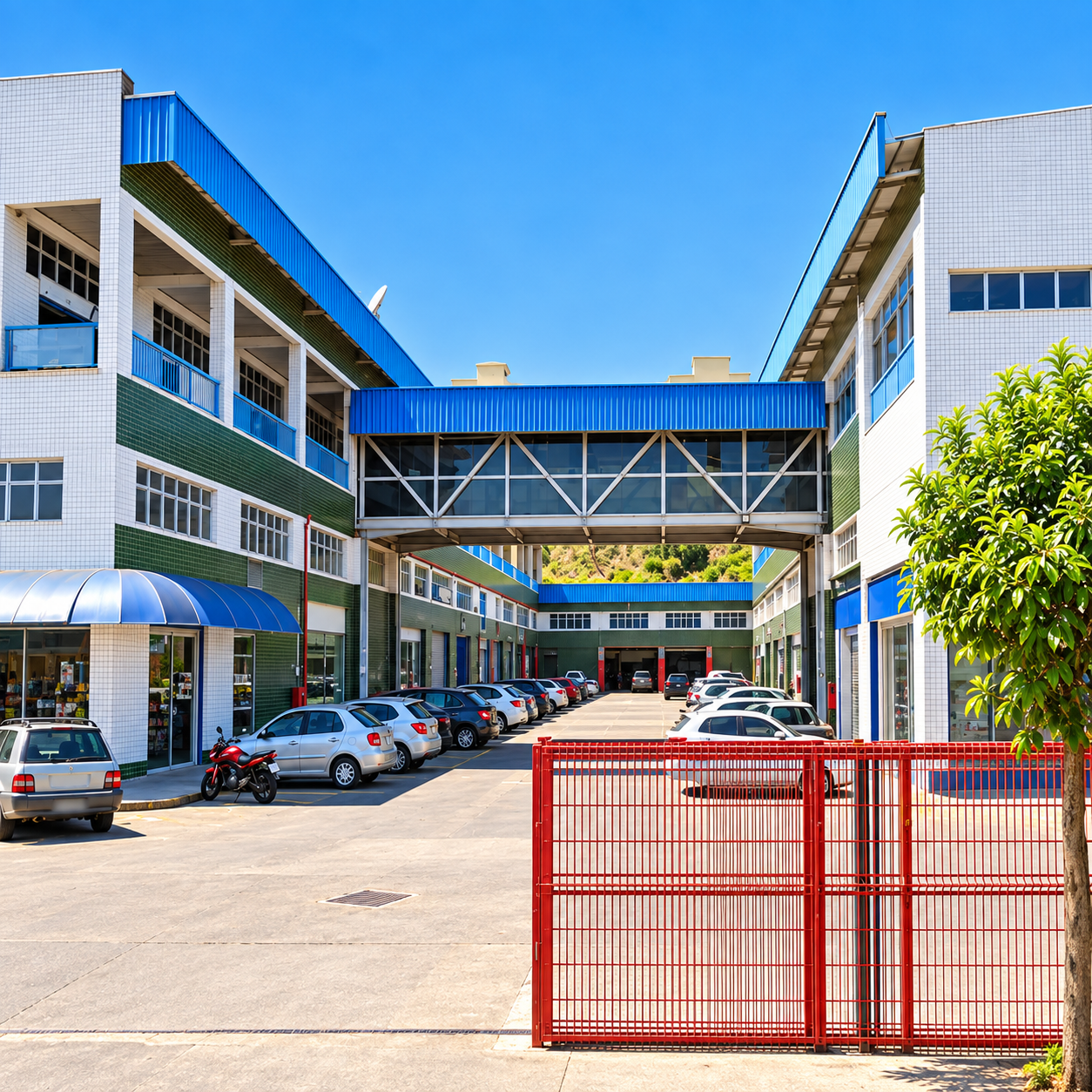 Complexo comercial onde fica a loja Chaveiro Chave Mestra no Vale do Jatobá